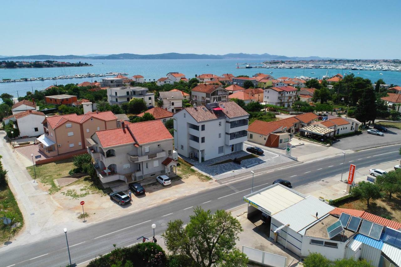 Apartmani Zupan Sukosan Ngoại thất bức ảnh
