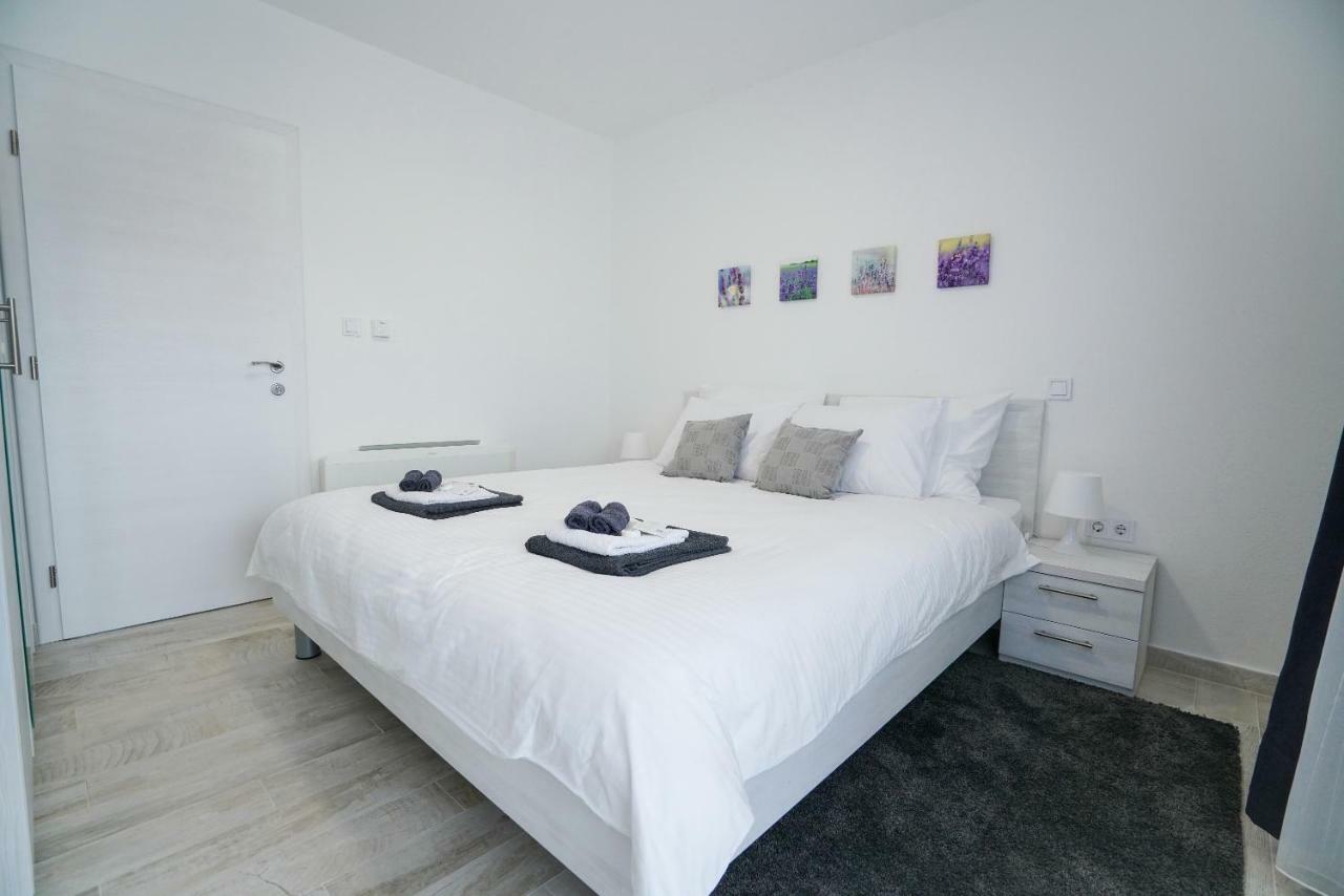 Apartmani Zupan Sukosan Ngoại thất bức ảnh